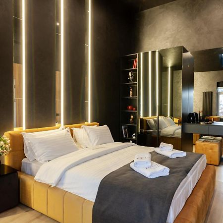 Aristo Jacuzzi Hotel Lviv Kültér fotó