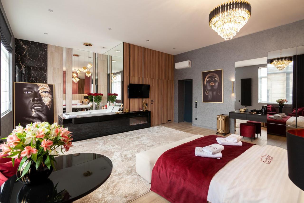 Aristo Jacuzzi Hotel Lviv Kültér fotó