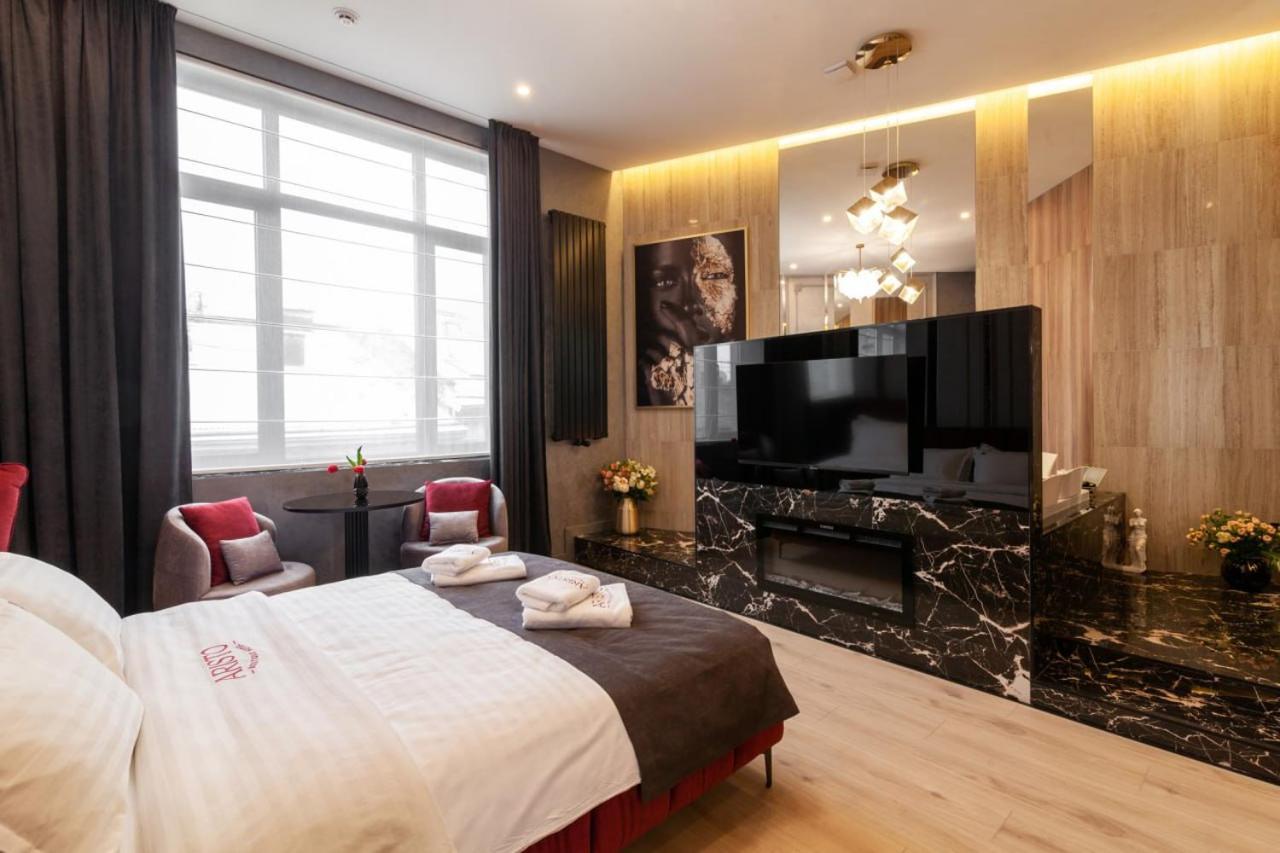 Aristo Jacuzzi Hotel Lviv Kültér fotó